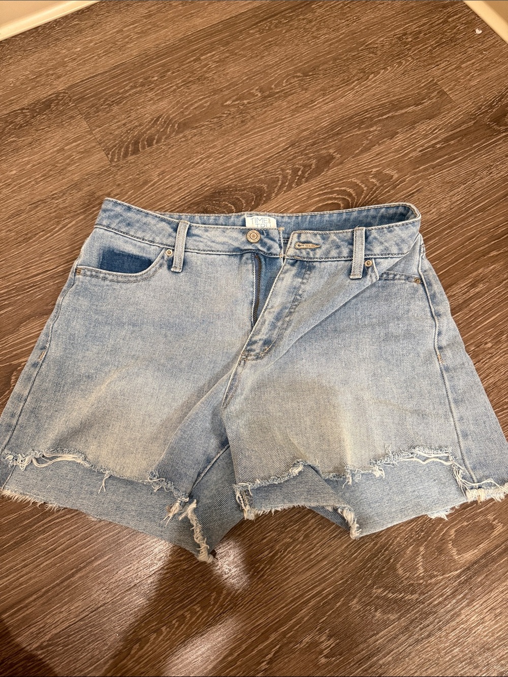 Time and Tru Light Wash Distressed Denim Shorts